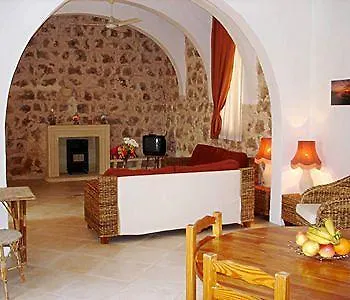 Casa Patricia 3*